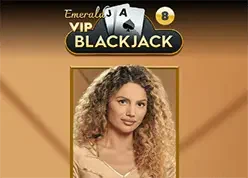 Okładka stołu VIP Blackjack z krupierką przy stole